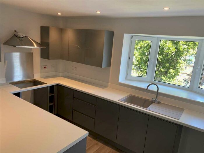 2 Bedroom Apartment To Rent In Crayview Court, Crayford Way, Crayford, DA1