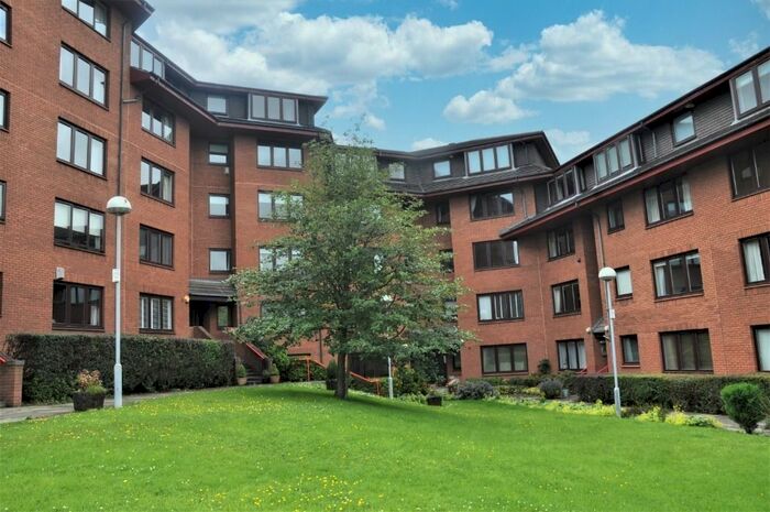 2 Bedroom Flat To Rent In Julian Court, Hyndland, Glasgow, G12