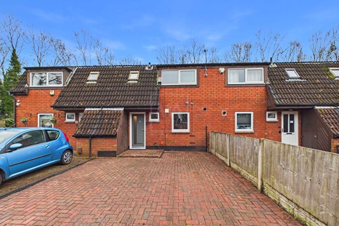 3 Bedroom Terraced House For Sale In Chaffinch Close, Birchwood, WA3