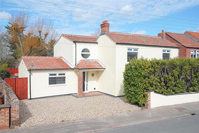 4 Bedroom Detached House For Sale In Wings Road, Lakenheath, Brandon, Suffolk, IP27