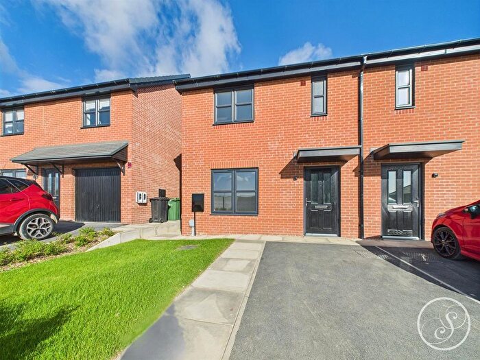 3 Bedroom Semi-detached House To Rent In Kirkham Way, Leeds, LS14
