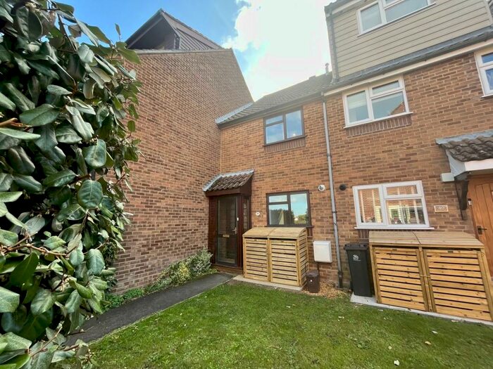 2 Bedroom Terraced House To Rent In Willow Way, Christchurch, BH23