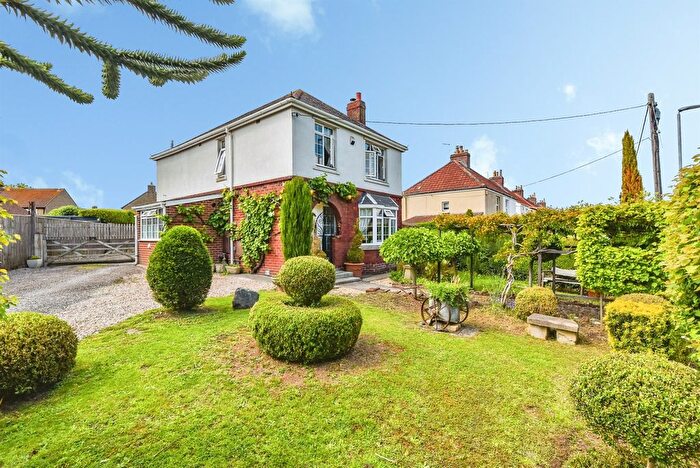 3 Bedroom Detached House For Sale In The Butts, Frome, BA11