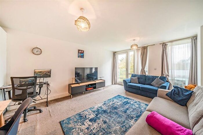 2 Bedroom Flat To Rent In Sherard Road, Eltham, SE9