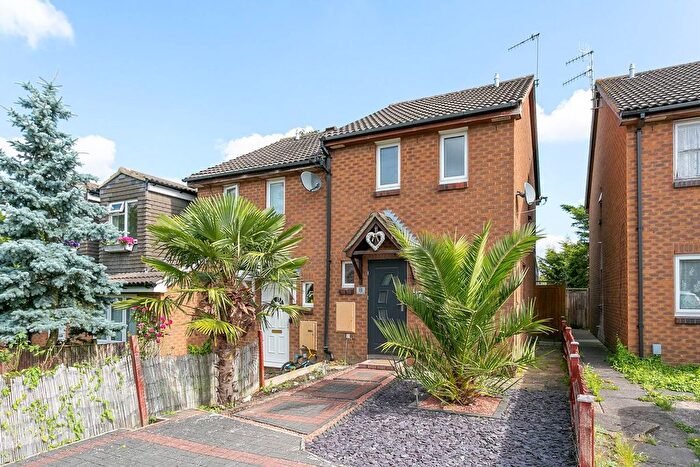 2 Bedroom Semi-Detached House To Rent In Mortimer Close, Bushey, WD23