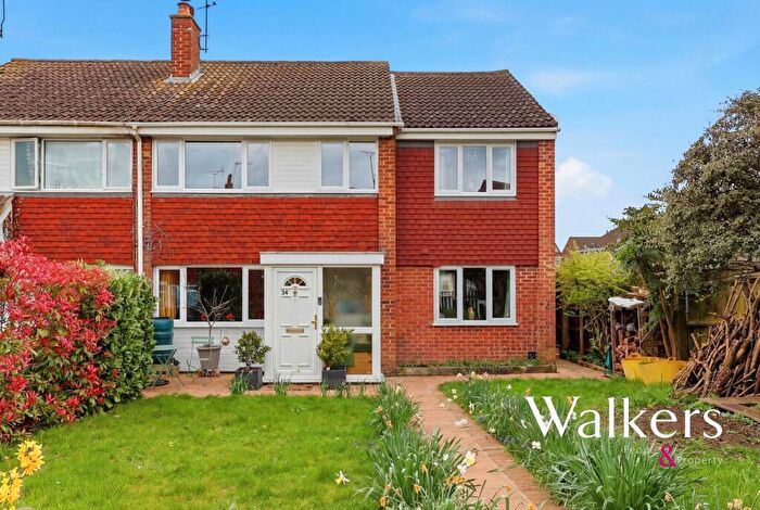 4 Bedroom Semi-Detached House For Sale In Skylark Walk, Chelmsford, CM2