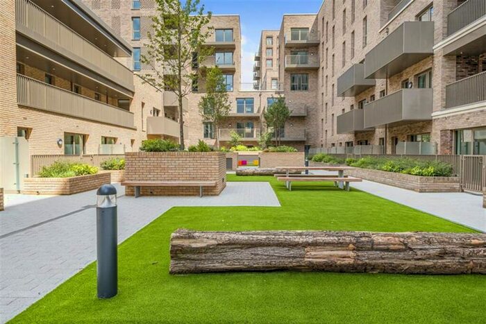 1 Bedroom Apartment To Rent In Bed, Th Floor Ouse At Refinery House In Anchors Point, E16