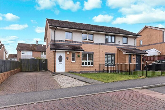3 Bedroom Semi Detached House For Sale In Avenue End Drive, Hogganfield, Glasgow City, G33