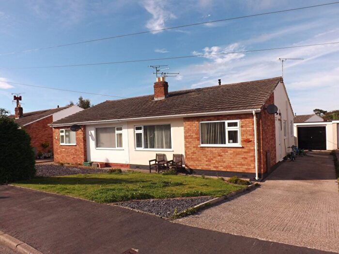2 Bedroom Bungalow To Rent In Lon Derw, Abergele, LL22