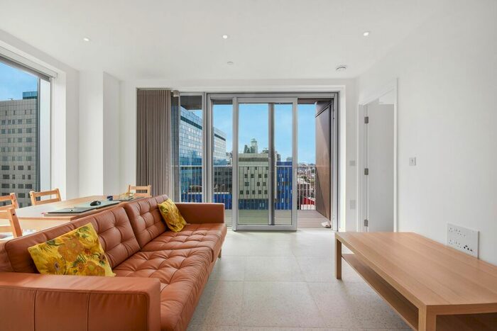 2 Bedroom Flat To Rent In Jacquard Point, Tapestry Way, E1