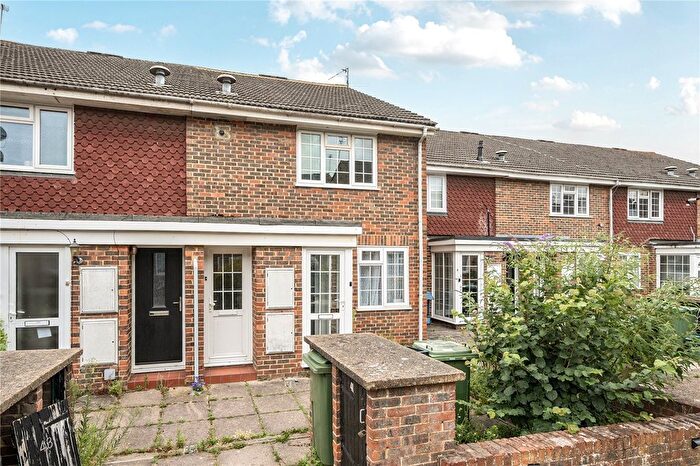 1 Bedroom Terraced House To Rent In Stevens Close, Epsom, Surrey, KT17