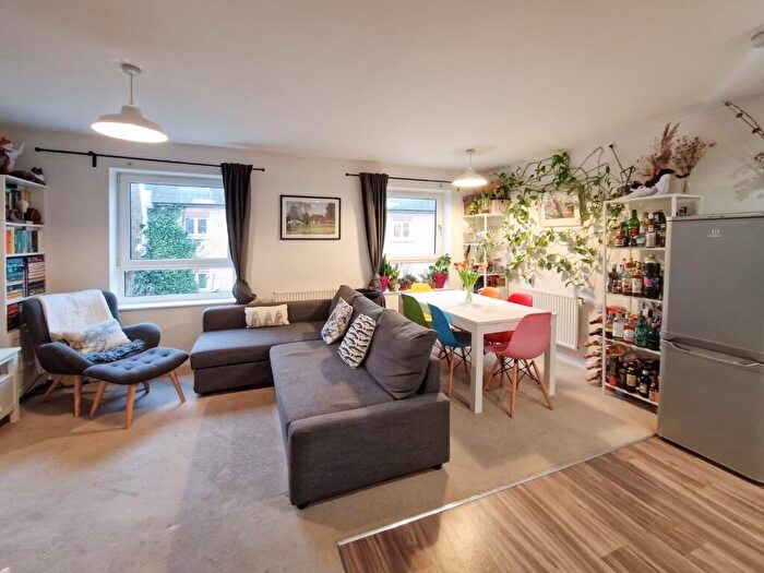 1 Bedroom Flat For Sale In Balham New Road, SW12