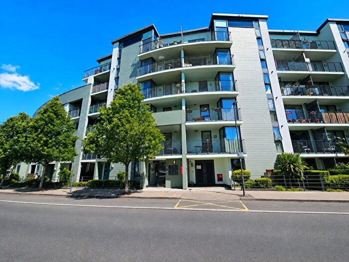 1 Bedroom Flat For Sale In Violet Court, Heybourne Crescent, Colindale, NW9