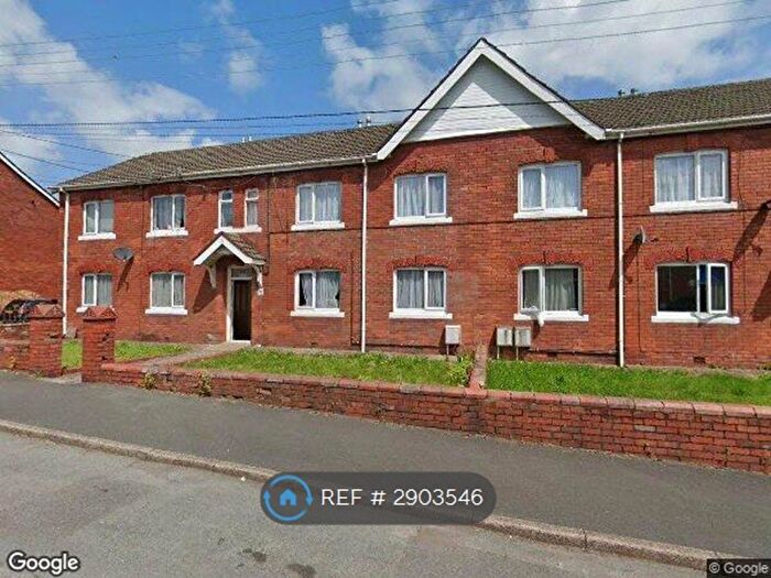 2 Bedroom Flat To Rent In Clydach, Swansea, SA6