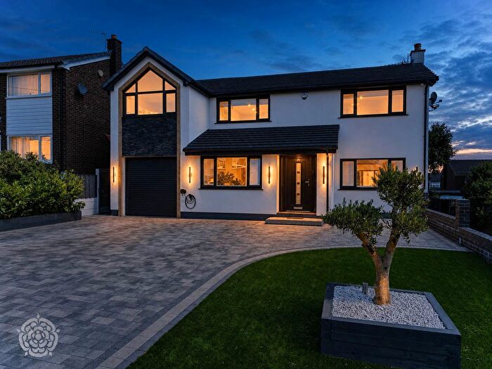 5 Bedroom Detached House For Sale In Freckleton Drive, Bury, BL8