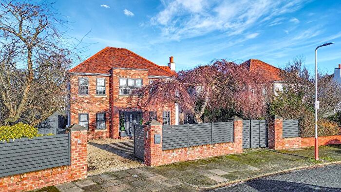 5 Bedroom Detached House For Sale In Breeze Road, Birkdale, Southport, Merseyside, PR8