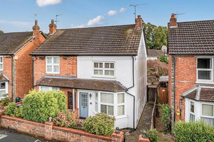 3 Bedroom Semi-Detached House For Sale In Camberley, Surrey, GU15