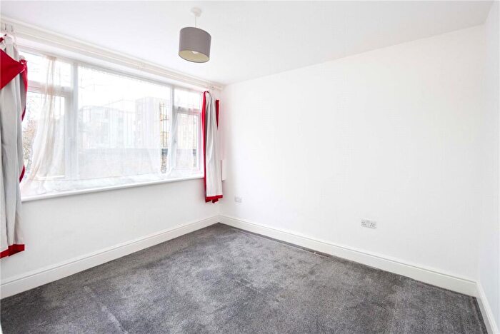 1 Bedroom Flat To Rent In Holloway Road, Holloway, London, N7