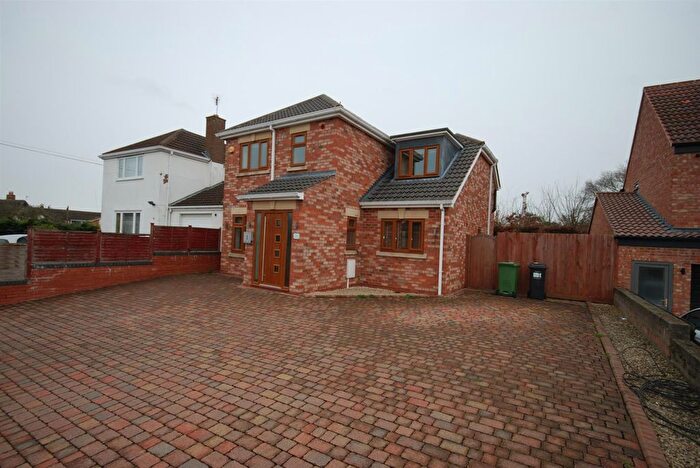 4 Bedroom Detached House To Rent In Golf Lane, Leamington Spa, CV31