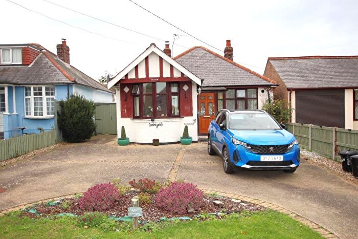 2 Bedroom Bungalow For Sale In Clacton Road, CO16