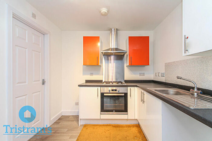 2 Bedroom Apartment To Rent In Millers Mews, Nottingham, NG6