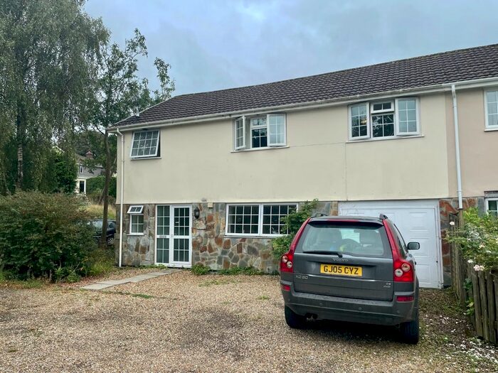 3 Bedroom Semi-Detached House To Rent In The Byres, Prixford, EX31