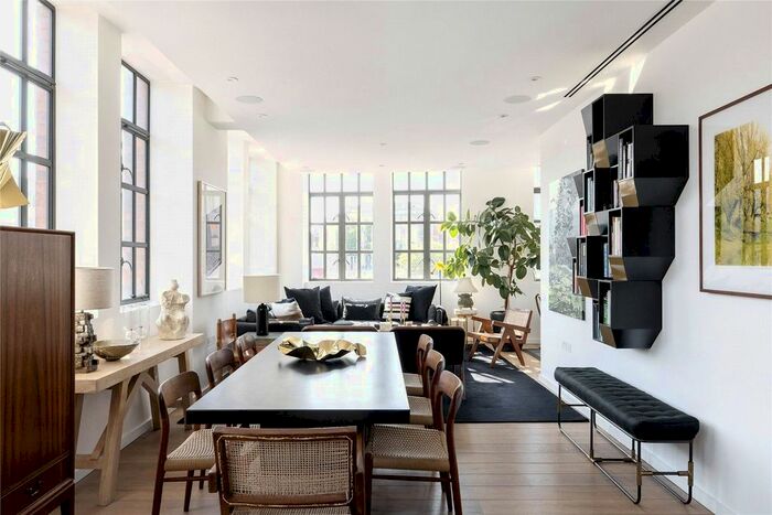 2 Bedroom Flat To Rent In Highgate Road, Kentish Town, NW5