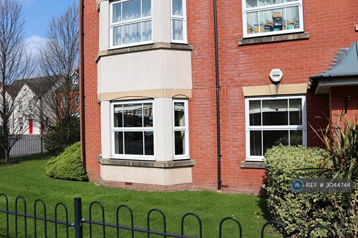 2 Bedroom Flat To Rent In Duckham Court, Coventry, CV6