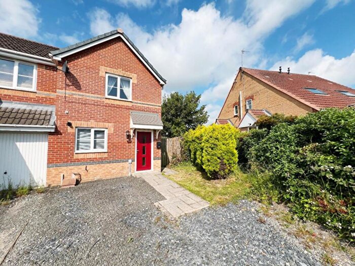 2 Bedroom Semi Detached House To Rent In Walton Crescent, St. Helen Auckland, Bishop Auckland, DL14