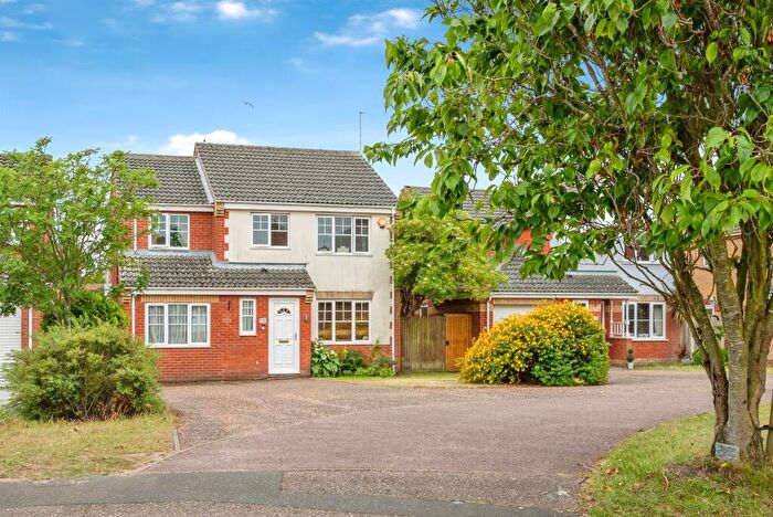 4 Bedroom Detached House For Sale In El Alamein Way, Bradwell, Great Yarmouth, NR31