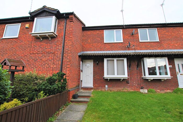 2 Bedroom Terraced House To Rent In Corsham Gardens, Nottingham, Nottinghamshire, NG3