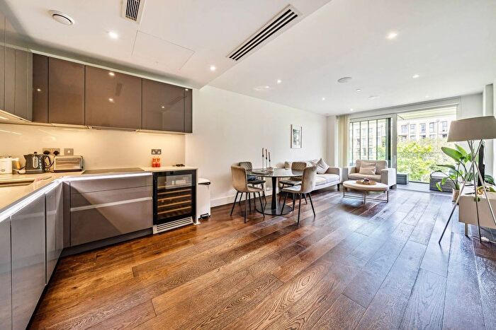 2 Bedroom Flat To Rent In Central Avenue, Fulham, London, SW6