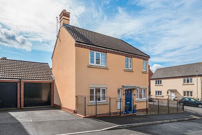 3 Bedroom Semi-Detached House For Sale In Grove Gate, Taunton, TA2