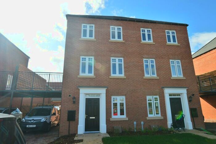 4 Bedroom House To Rent In Gleneagles Way, Durham, DH1