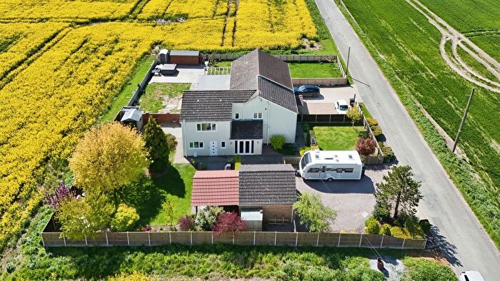 3 Bedroom Semi-Detached House For Sale In Millgate, Whaplode St. Catherines, Spalding, PE12