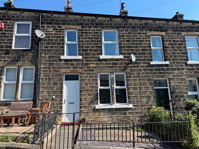 3 Bedroom End Of Terrace House To Rent In Tillotson Street, Silsden, BD20