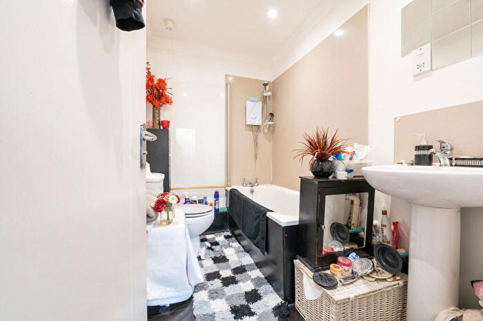 1 Bedroom Flat For Sale In Howard Road, Southampton, Hampshire, SO15