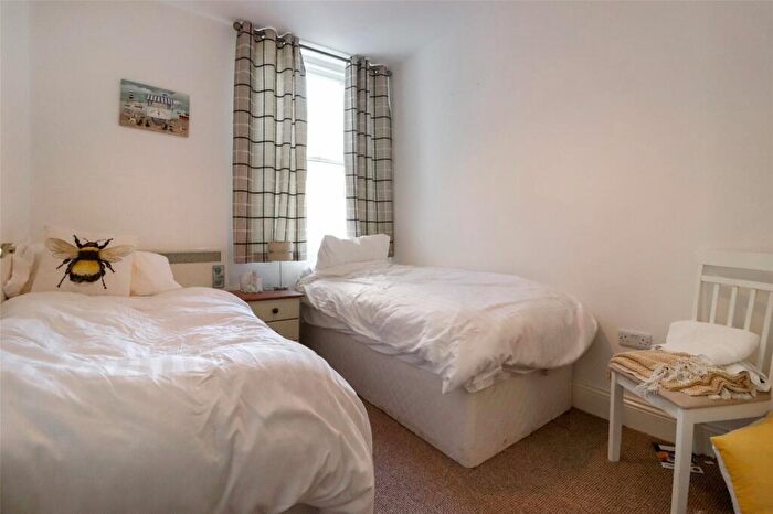 3 Bedroom Apartment For Sale In New Road, Bideford, EX39