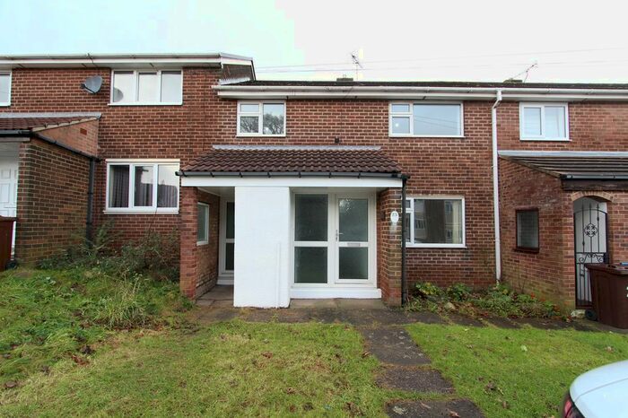 3 Bedroom Terraced House To Rent In Ironside Close, Sheffield, S14