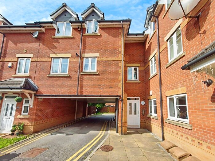 2 Bedroom Flat For Sale In Regents Court, Eccles, M30