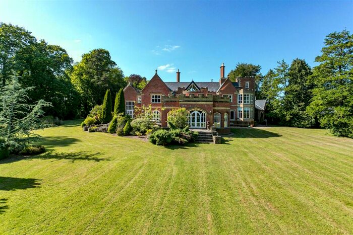 5 Bedroom Detached House For Sale In Hoole House And Lodge House, Lodge Lane, Elswick, Preston, PR4