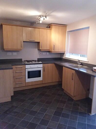 3 Bedroom Semi-Detached House To Rent In Aidans Close, Clay Lane, Doncaster, DN2