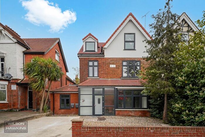 Studio For Sale In Kenton Road, Harrow, HA1