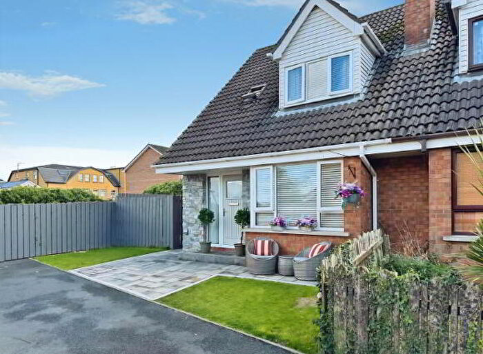 3 Bedroom Semi-Detached Bungalows For Sale In Rectory Park, Craigavon, BT66