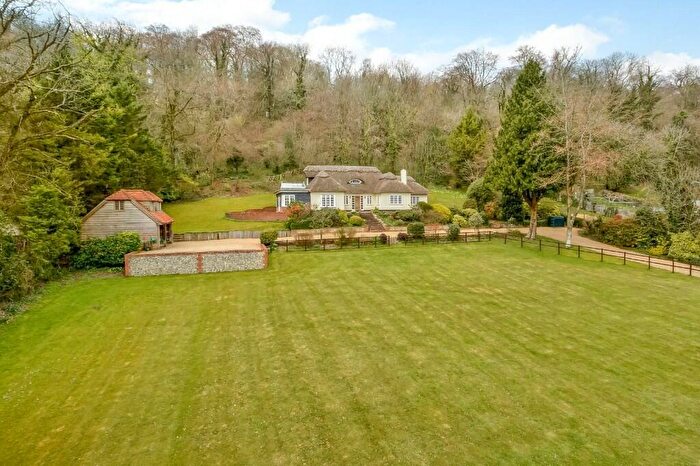 4 Bedroom Detached House To Rent In Green Lane, Hambledon, PO7