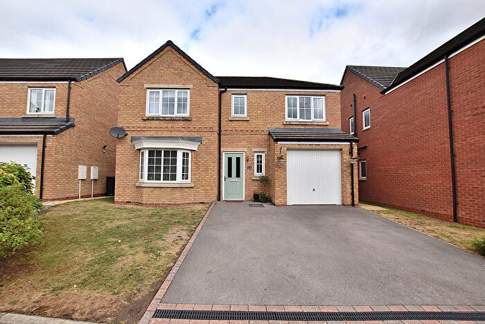 4 Bedroom Detached House For Sale In Thirsk Close, Colburn, DL9
