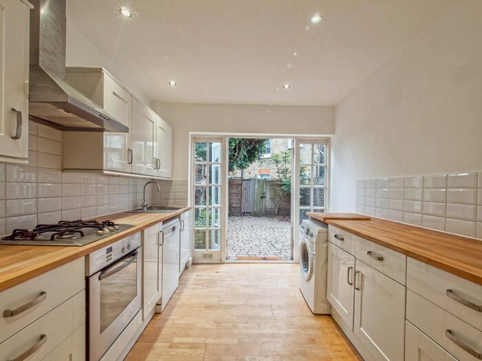 3 Bedroom Terraced House To Rent In Balvernie Grove, London, SW18