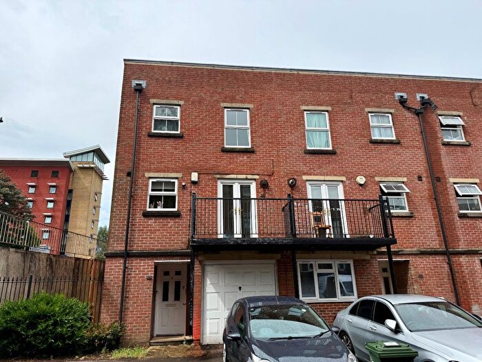 3 Bedroom End Of Terrace House To Rent In Craven Street, Southampton, Hampshire, SO14