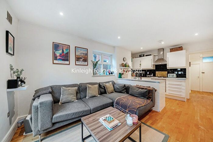 2 Bedroom Flat To Rent In Gilbey Road, Tooting, London, SW17