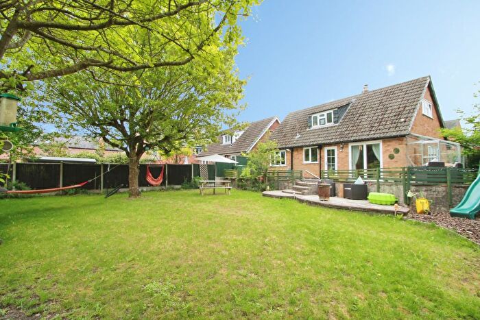 2 Bedroom Detached House For Sale In Kirby Road, Glenfield, Leicester, Leicestershire, LE3